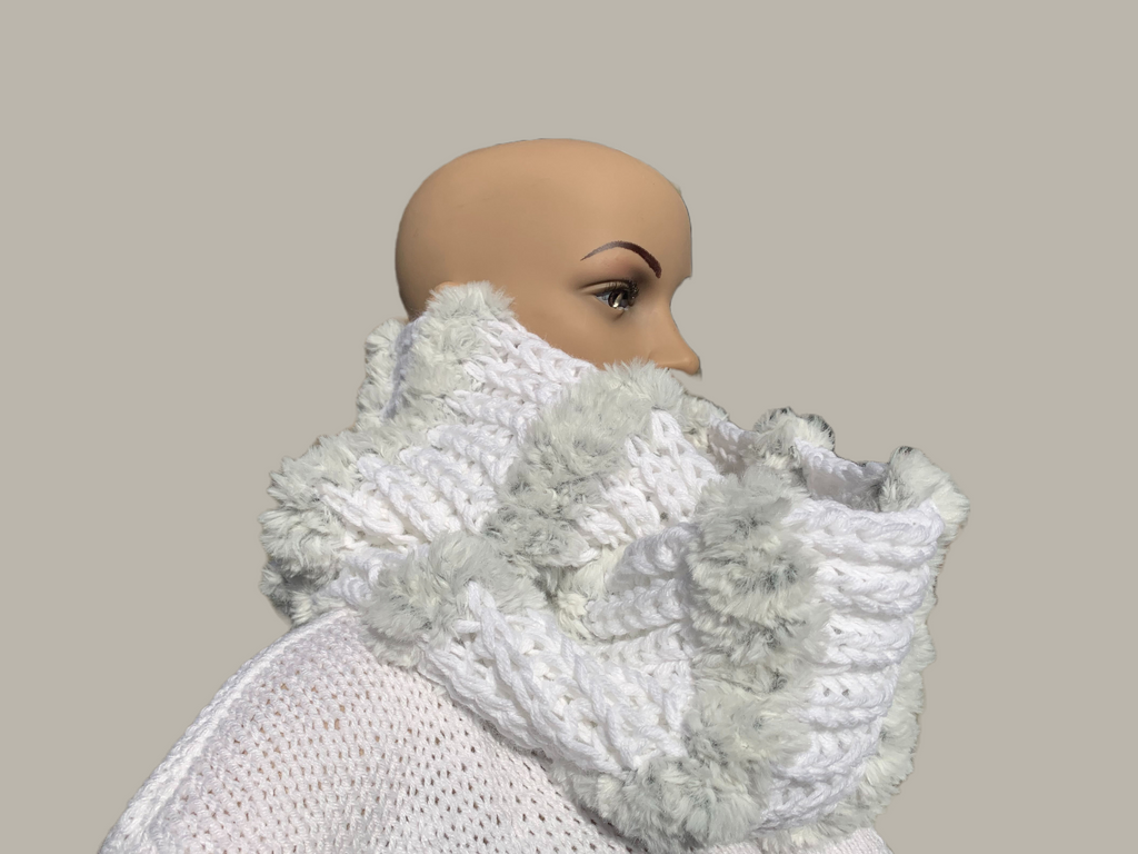 Faux-Fur Hand Knit Hat&Scarf Set